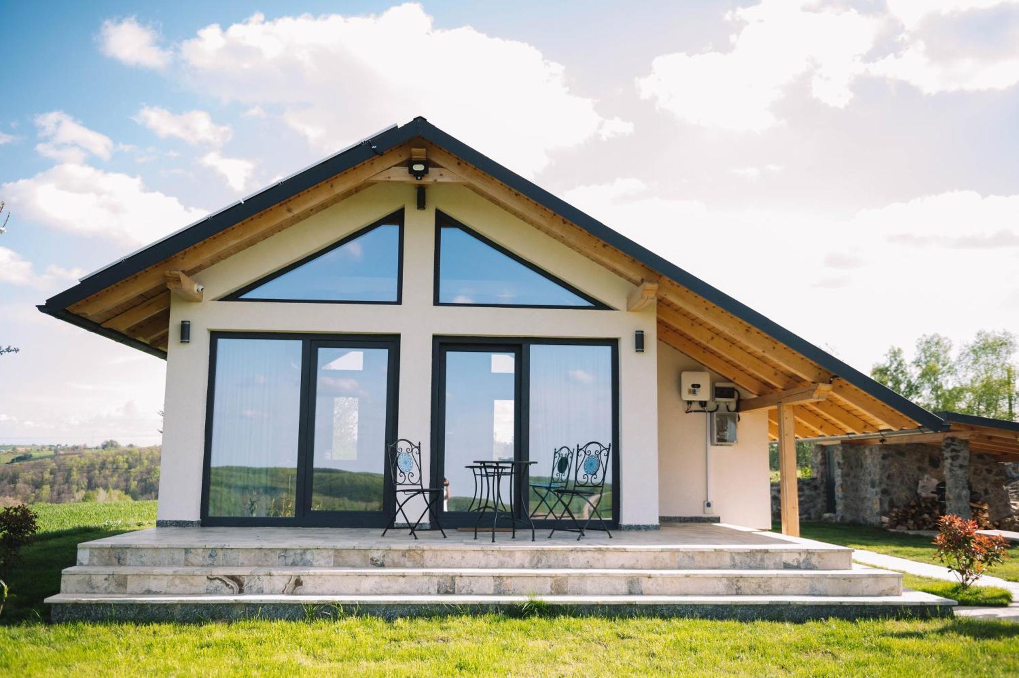 Casa Moderna In Sinteu - Intersectia Intre Modern Si Linistea Naturii Huta Voivozi Екстериор снимка