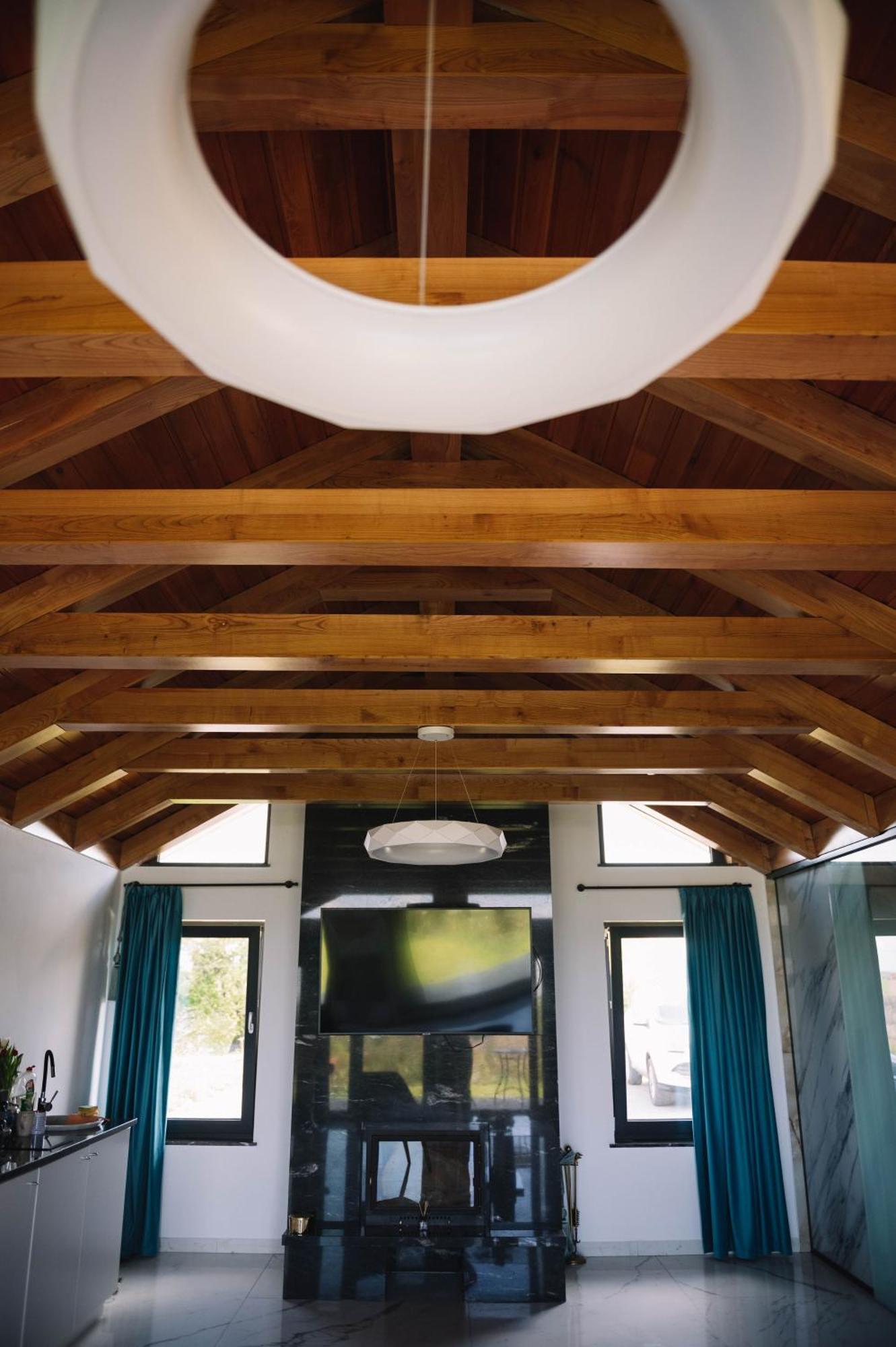 Casa Moderna In Sinteu - Intersectia Intre Modern Si Linistea Naturii Huta Voivozi Екстериор снимка