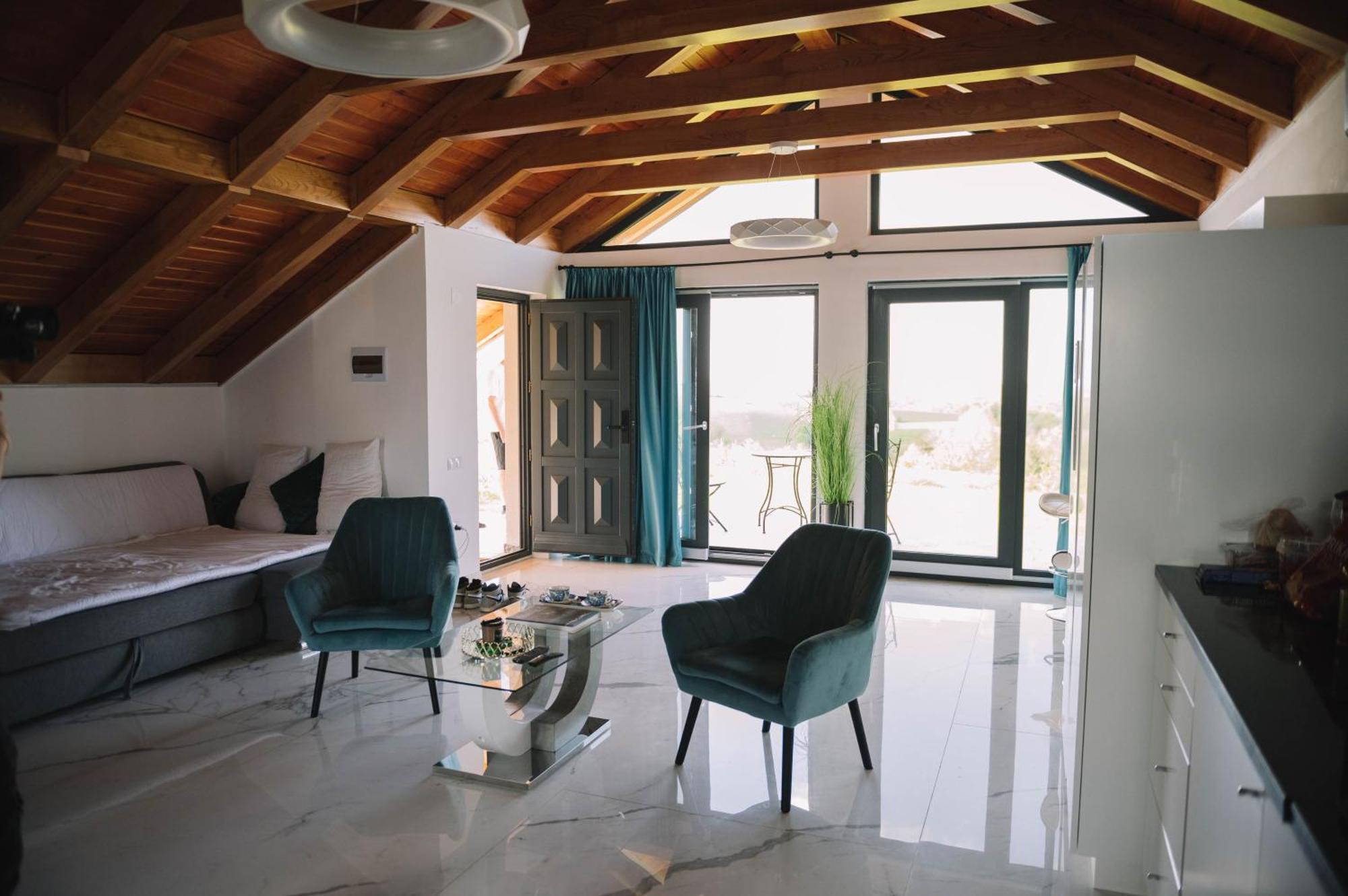 Casa Moderna In Sinteu - Intersectia Intre Modern Si Linistea Naturii Huta Voivozi Екстериор снимка